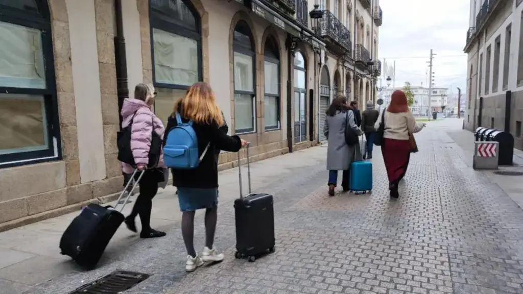 donde dejar tus maletas en a coruña